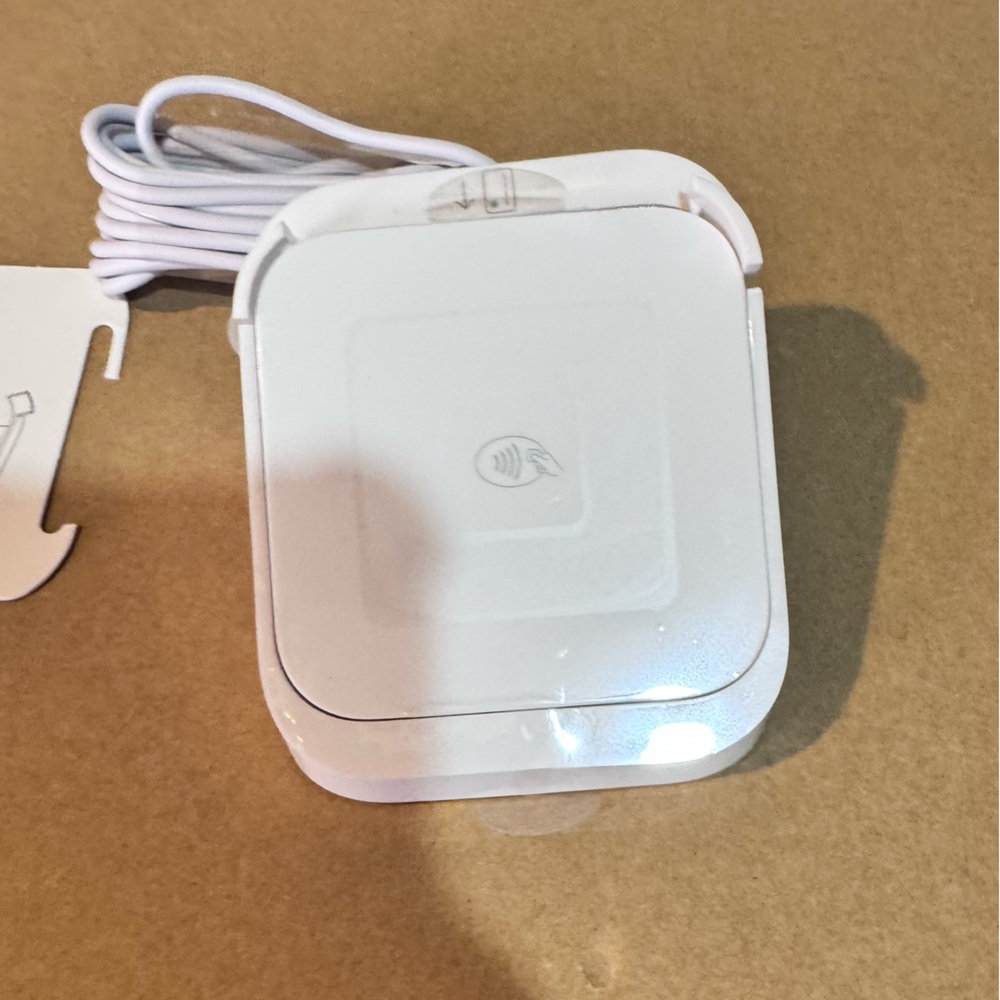 Square Contactless Card Reader and dock - Picture 3 of 8